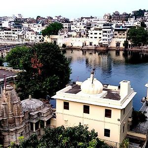 Hotel Shiv Palace