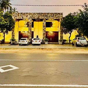 Grand Camellia Hotel